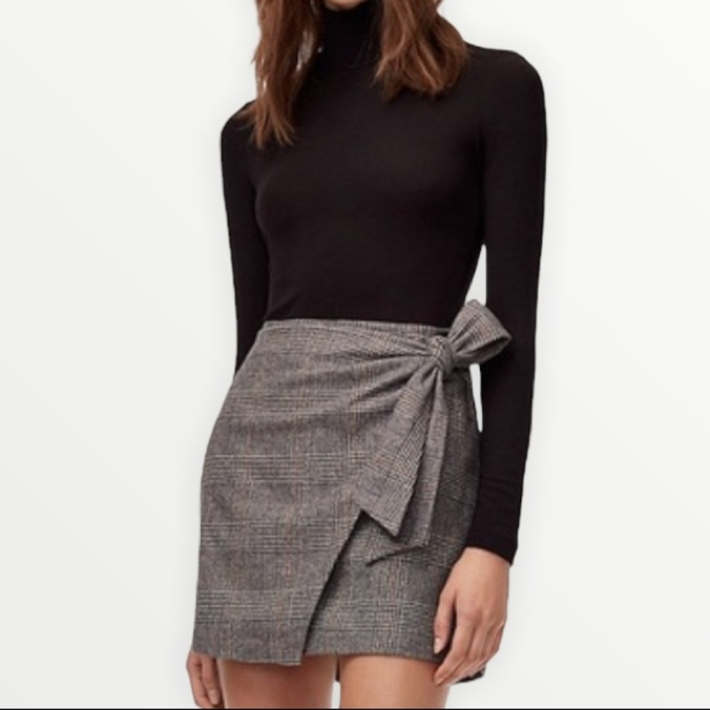 Wilfred | Aritzia Houndstooth Wool Blend Dorine Wrap Mini Skirt Size 6
